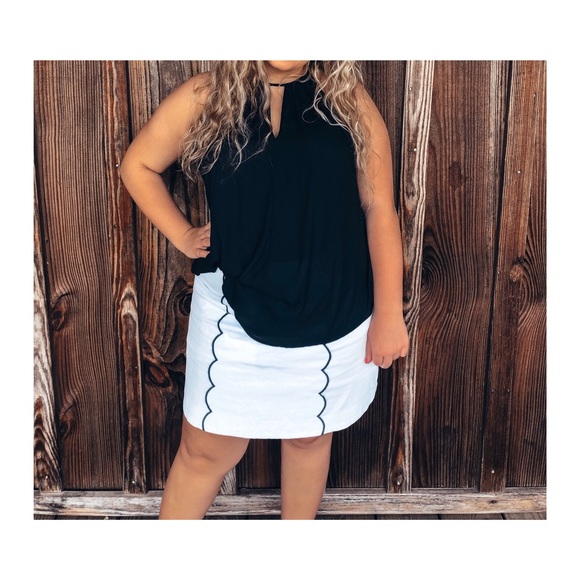 Crown & Ivy Skirt - Picture 2 of 2